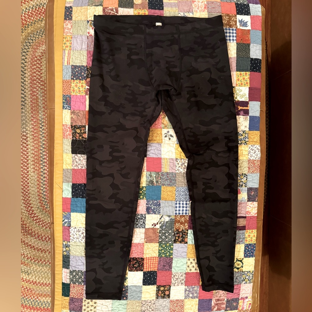 Vuori Warm Men’s Camo Tights - Size XL